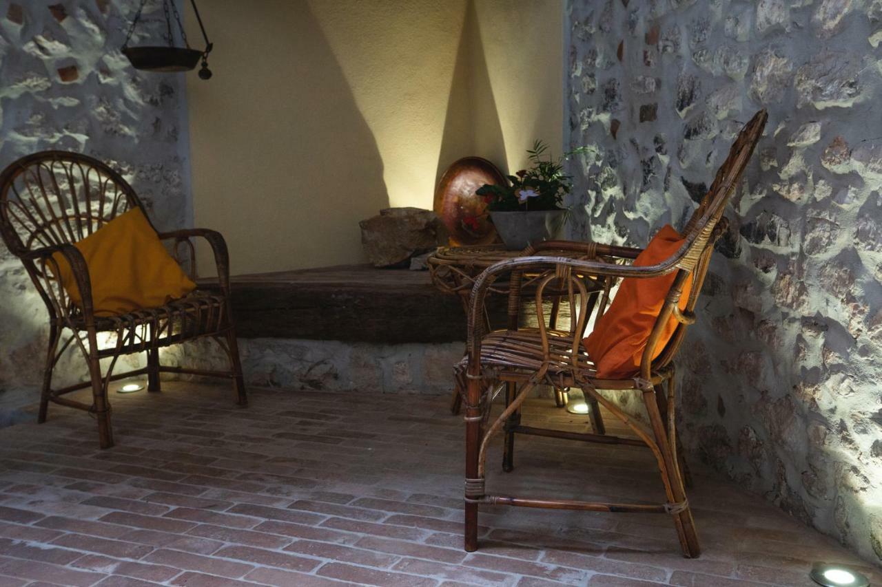 Aurora Medieval House Sermoneta Buitenkant foto