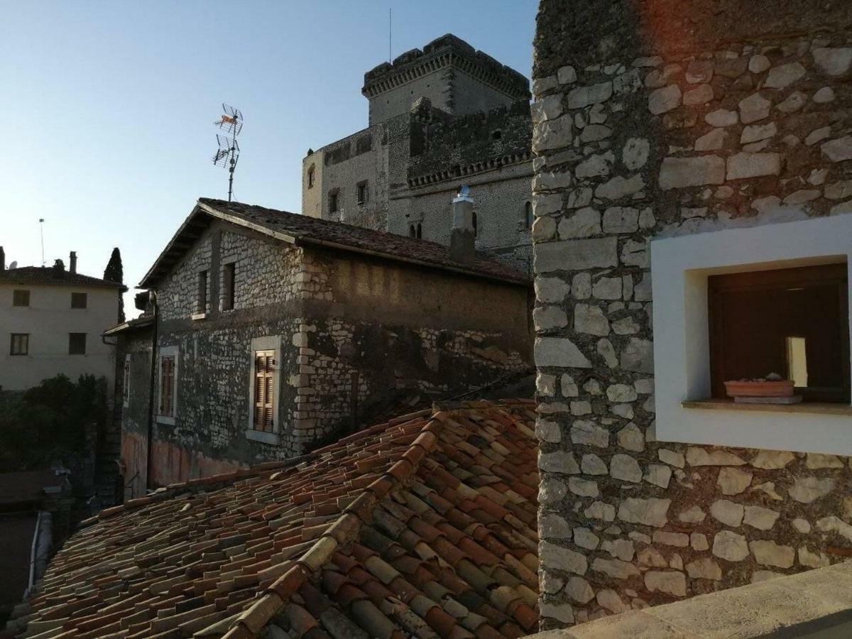 Aurora Medieval House Sermoneta Buitenkant foto